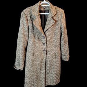 Dalia Embroidered Trench. Size 14